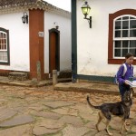 TIRADENTES. Ventanales característicos de la arquitectura colonial