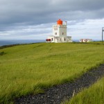ISLANDIA. Faro en Dirhólaey