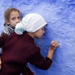 CHAOUEN. Niñas jugando en la medina