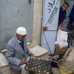 FEZ. Partida de damas en la calle